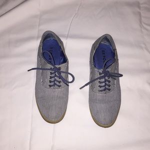 Report Womens Loafers, Blue & White Seersucker